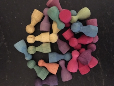 Buchenholzpüppchen, farbig