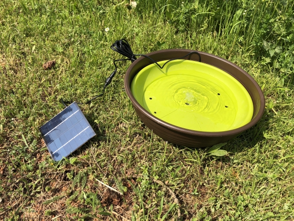 Vogelbrunnen 34cm - Solar-Powerbank oder  Netzteil